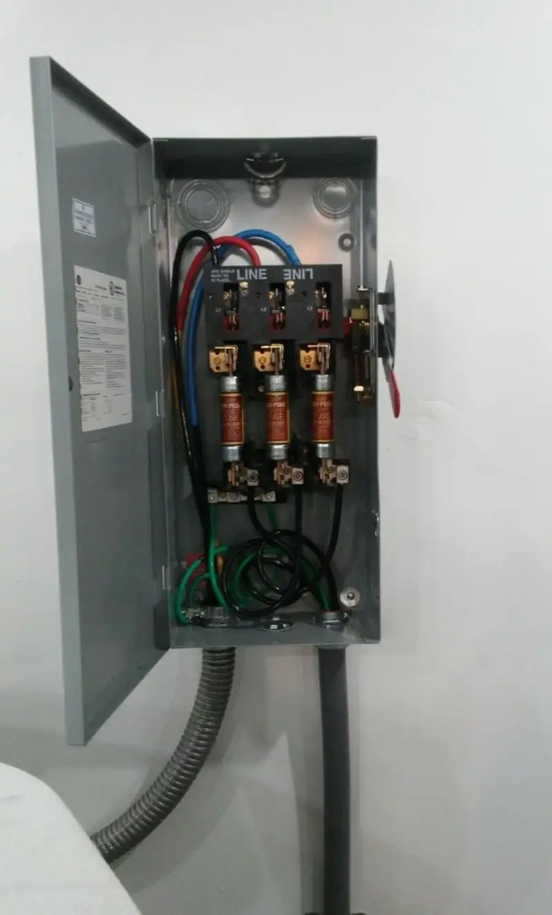 Three-phase disconnect switch installed for Electrical Wiring & Rewiring in Voorhees